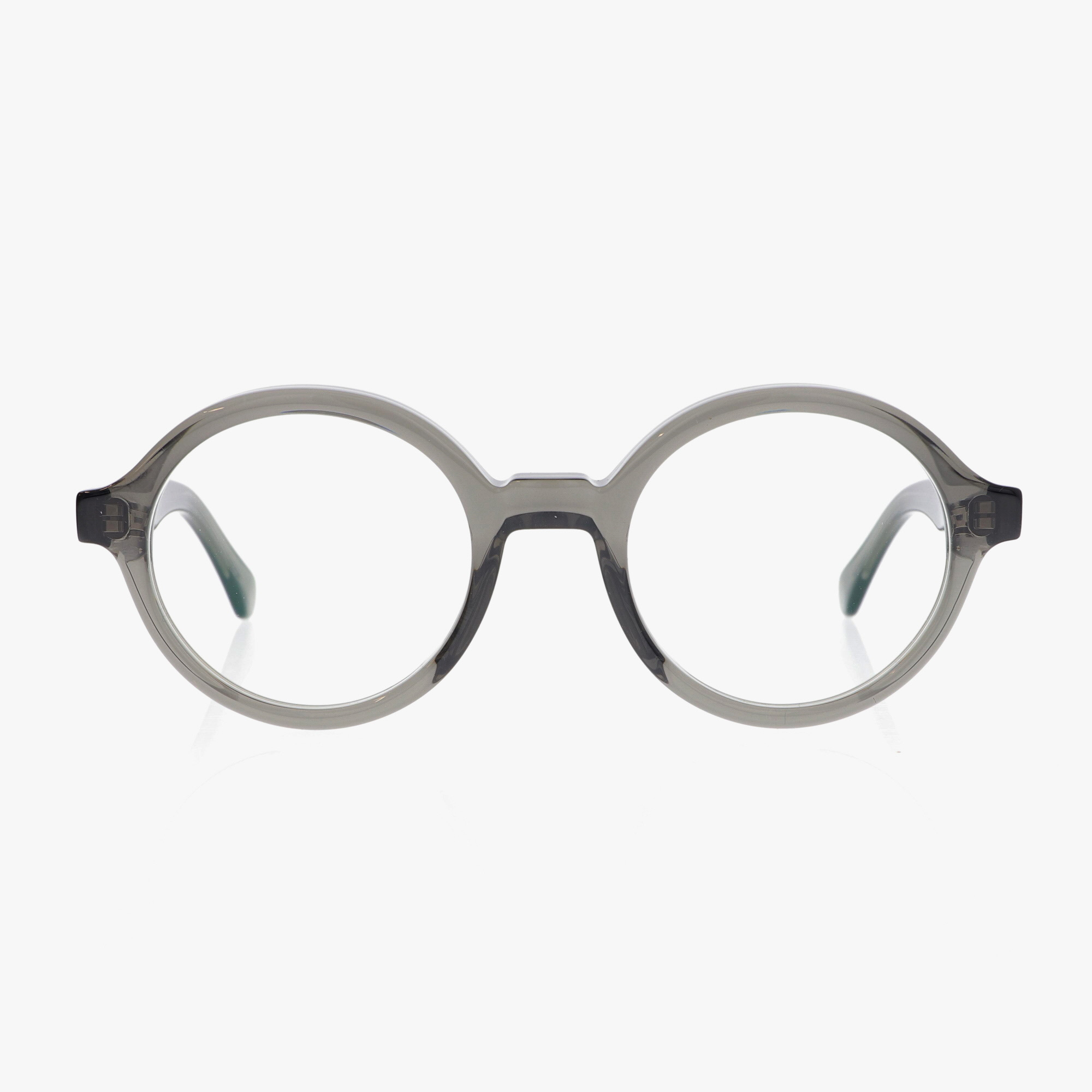 HUG / CARTER / CONCRETE