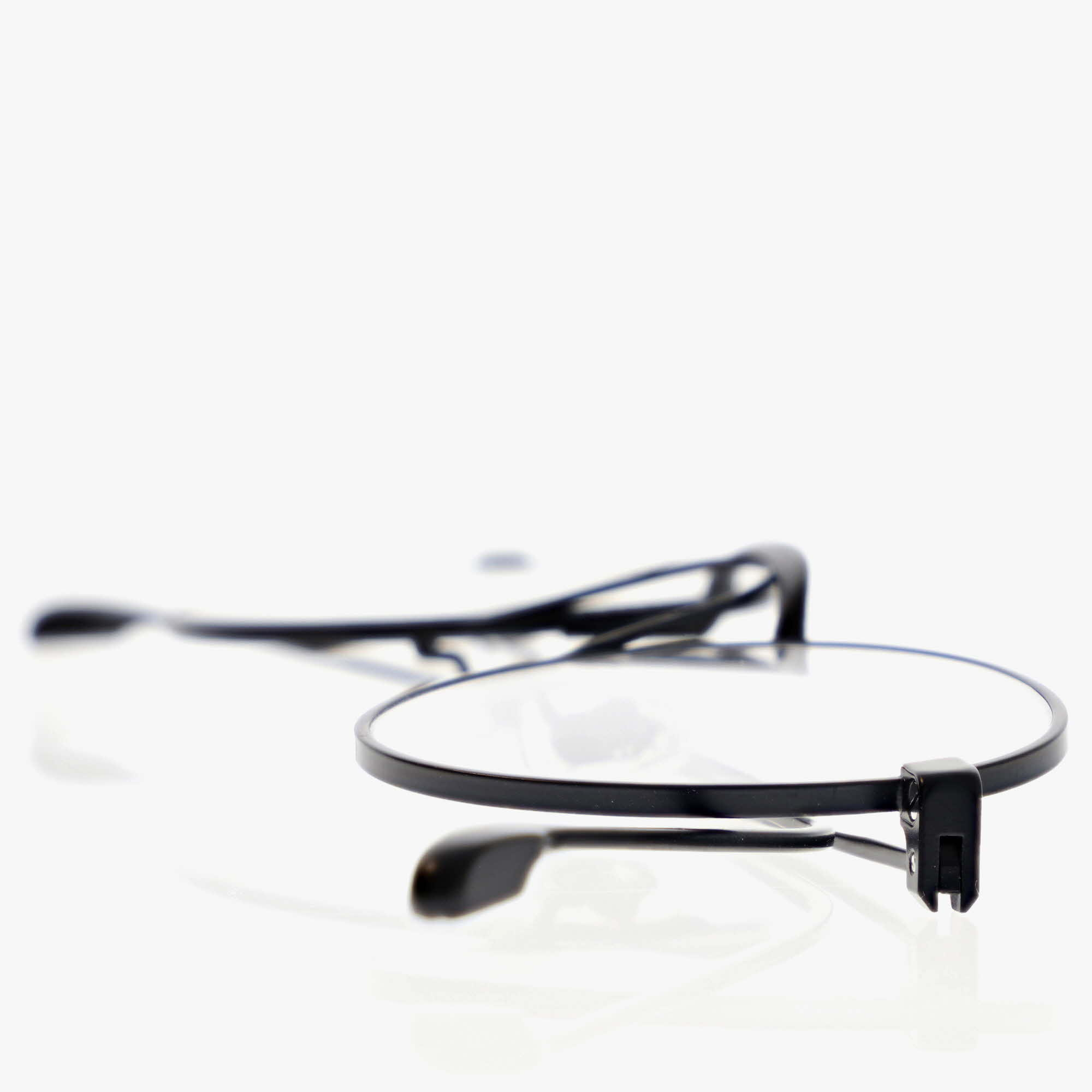 LAZARE STUDIO / WATSON / BACK TO BLACK