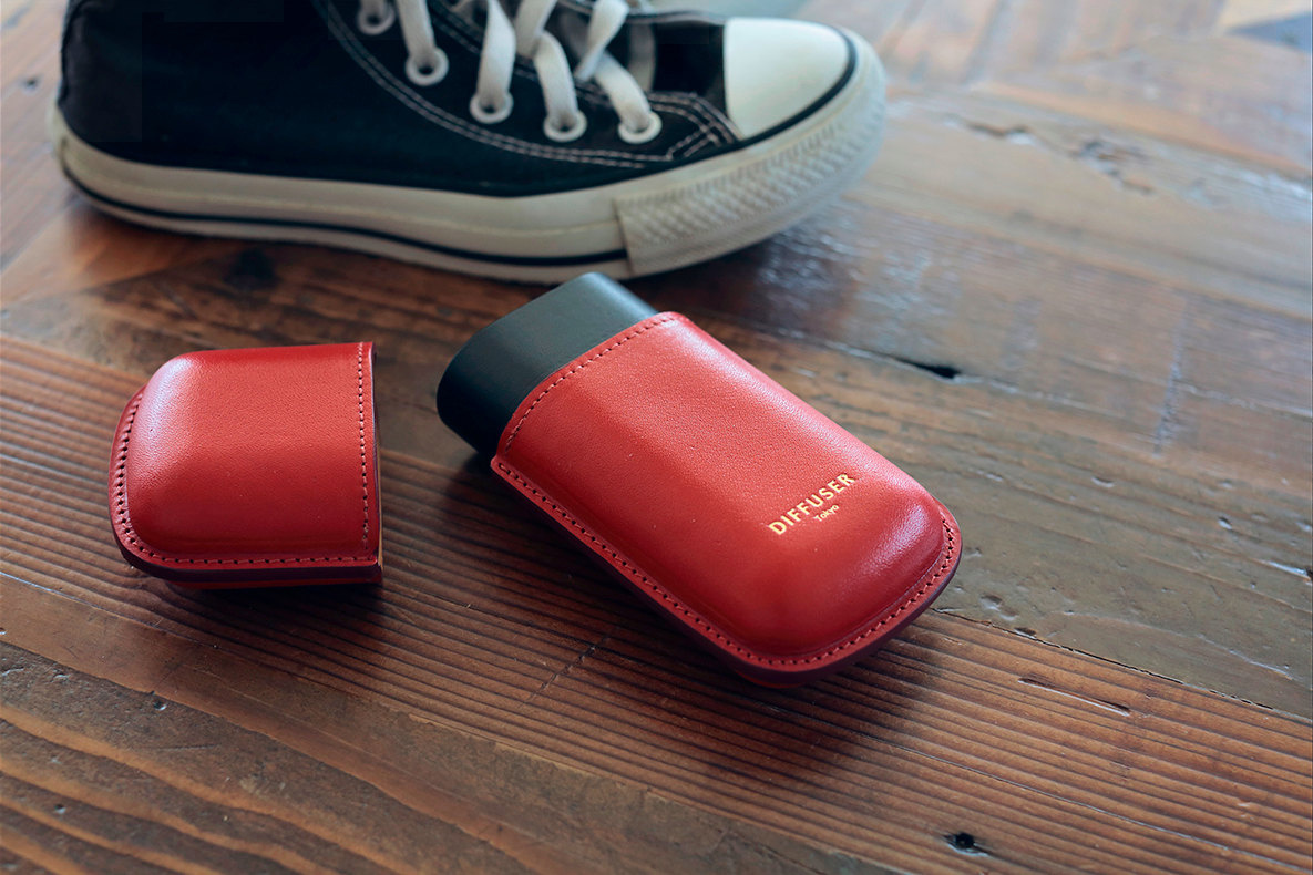 DIFFUSER TOKYO / WETFORMING LEATHER EYEWEAR CASE / RED & BLACK