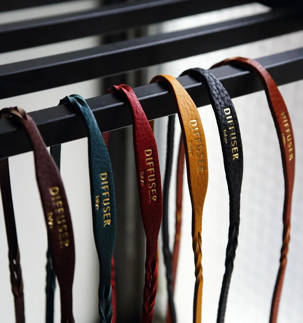 DIFFUSER TOKYO / TWISTED LEATHER SOFT BRACECODE / RED