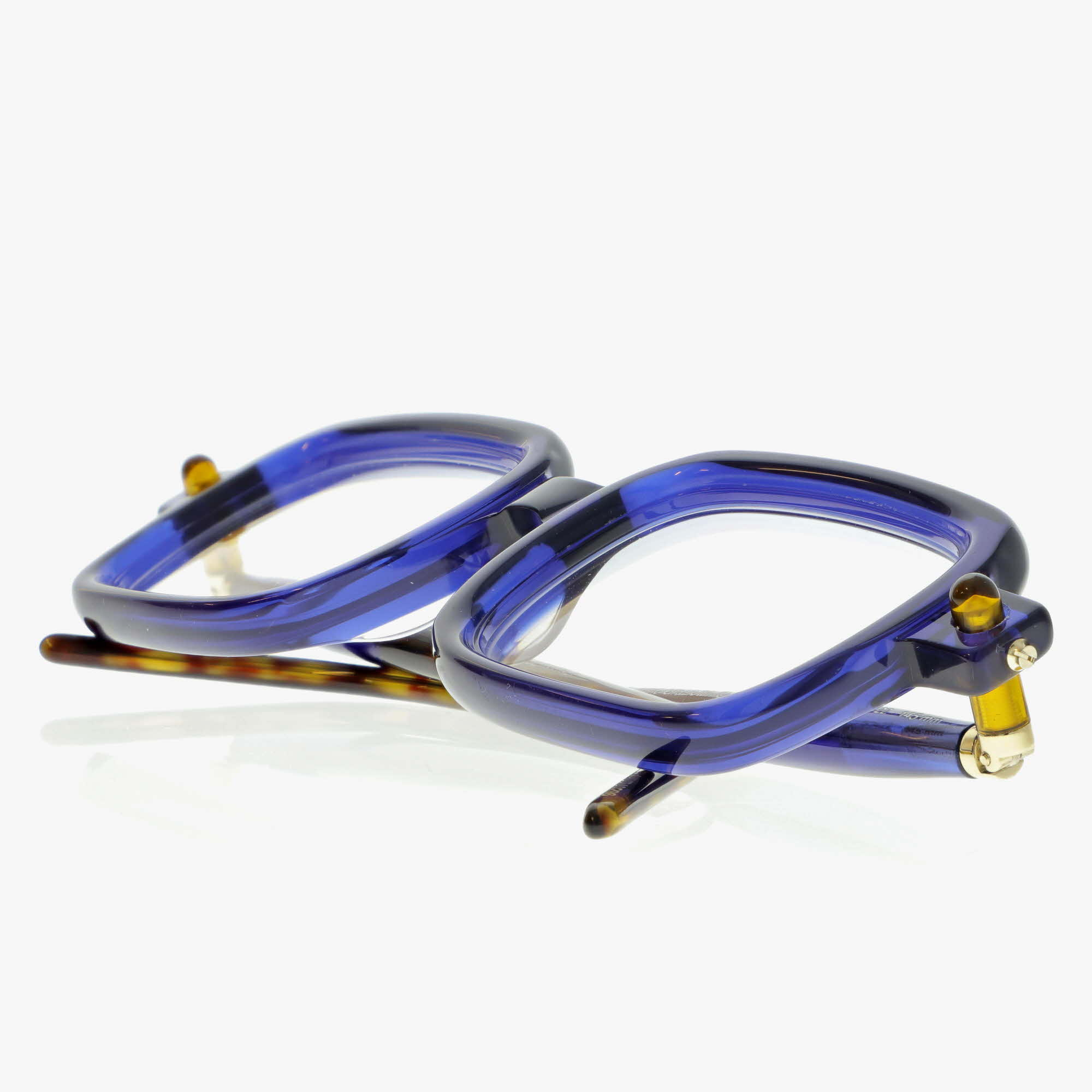 KUBORAUM / P2 / TRANSPARENT DARK BLUE