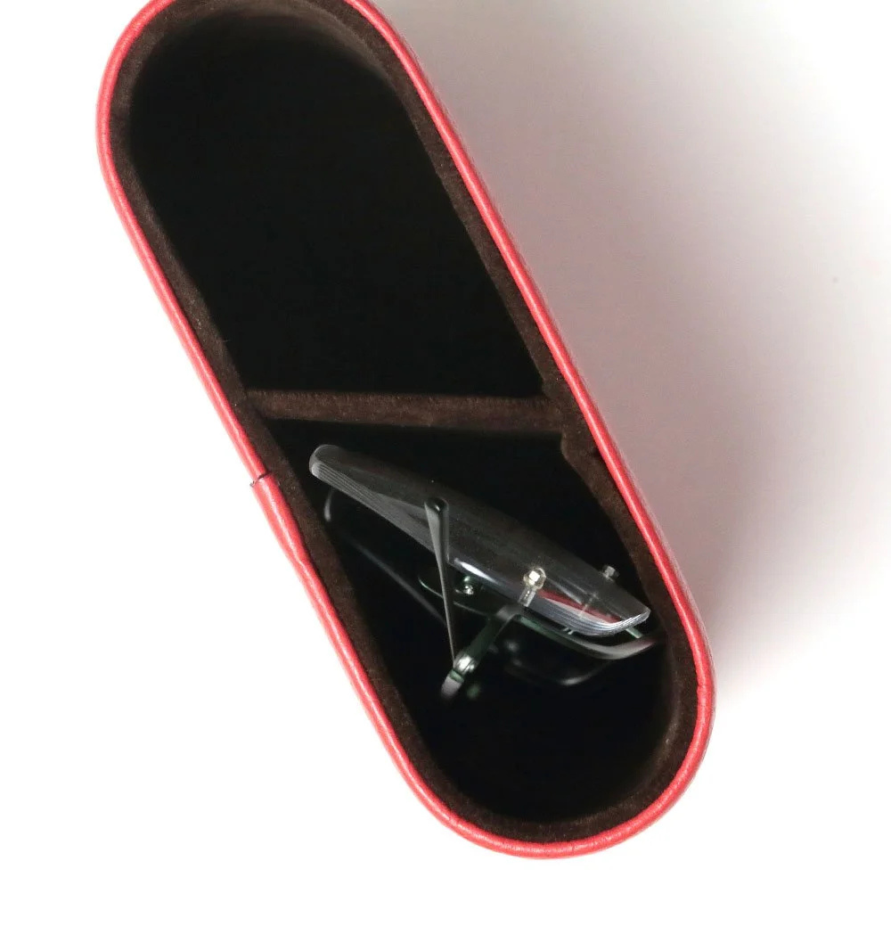 DIFFUSER TOKYO / 2 COMPARTMENT SHRINK LEATHER EYEWEAR STAND / RED & DARK BROWN