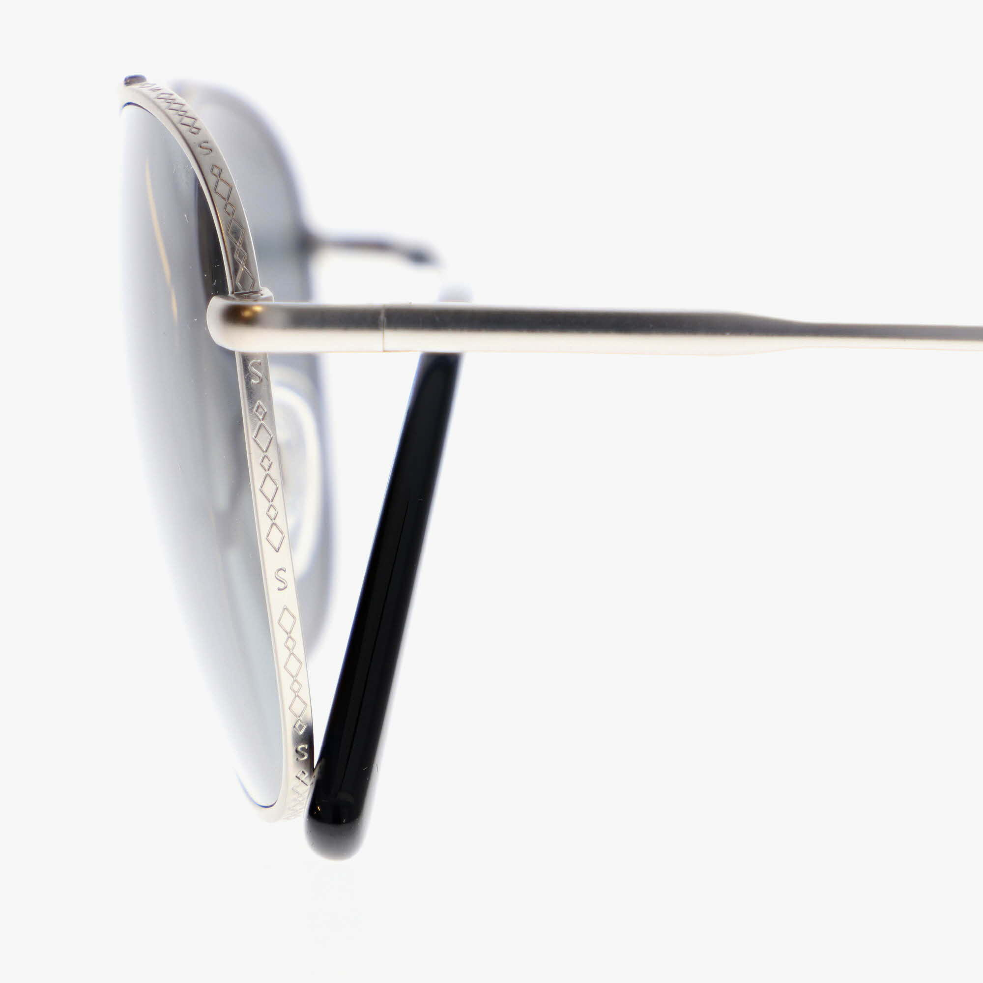 SERENGETI / CARROLL LARGE / MATTE SILVER