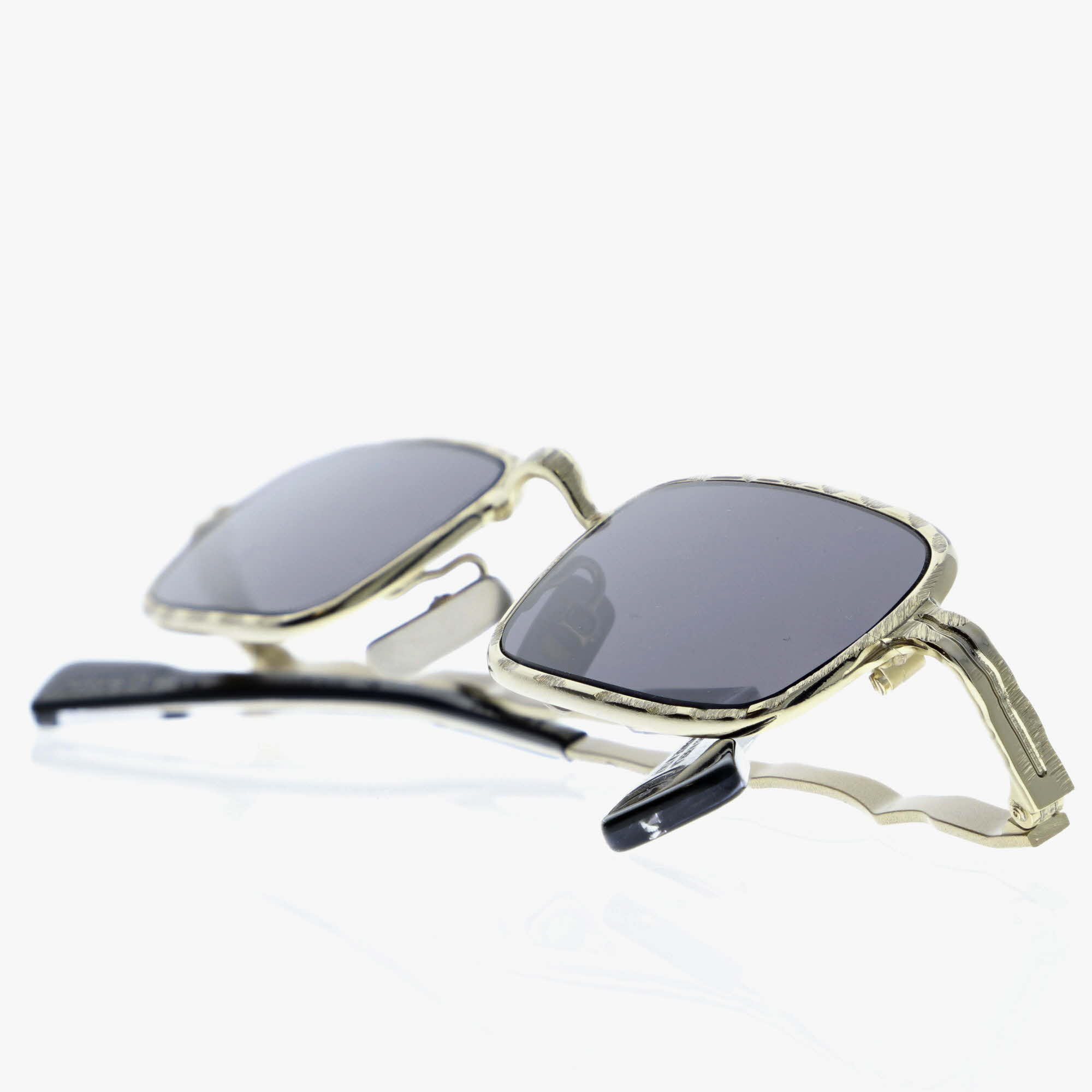 KUBORAUM / Z18 / GOLD