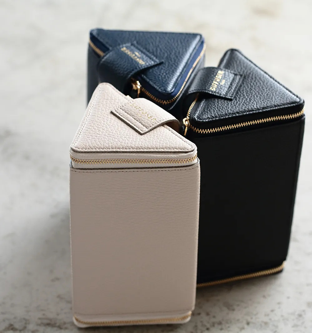 DIFFUSER TOKYO / TRIANGLAR PRISM STRAGE BAG TYPE 3 / LIGHT GREY WHITE